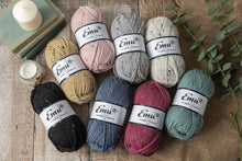 Load image into Gallery viewer, Emu Classic Tweed Chunky, 100g