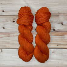Load image into Gallery viewer, Superwash Bluefaced Leicester/Corriedale DK, 100g/3.5oz, Gaslighter