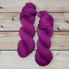Load image into Gallery viewer, Superwash Bluefaced Leicester/Corriedale DK, 100g/3.5oz, Flimflam