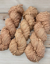 Load image into Gallery viewer, slub 4 ply wool yarn