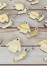 Load image into Gallery viewer, wooden stitchmarkers stitch markers