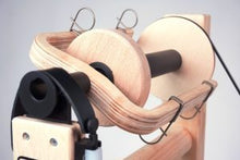 Load image into Gallery viewer, Louet S17 Double Treadle Spinning wheel, unlacquered