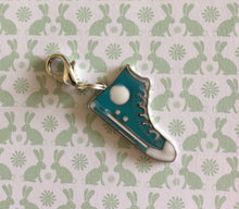 Load image into Gallery viewer, Basketball Shoe Stitch Marker
