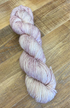 Load image into Gallery viewer, Superwash Merino Sparkle Single Ply Fingering Yarn, 100g/3.5oz, Diva