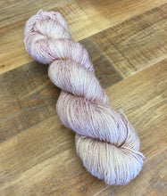 Load image into Gallery viewer, Superwash Merino Sparkle Single Ply Fingering Yarn, 100g/3.5oz, Diva