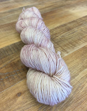 Load image into Gallery viewer, Superwash Merino Sparkle Single Ply Fingering Yarn, 100g/3.5oz, Diva