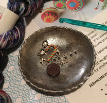 Load image into Gallery viewer, Crochet Notions Dish