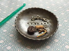 Load image into Gallery viewer, Crochet Notions Dish