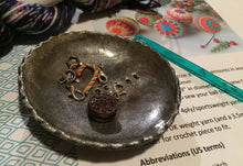 Load image into Gallery viewer, Crochet Notions Dish
