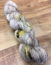 Load image into Gallery viewer, Superwash Merino Single Ply Fingering Yarn, 100g/3.5oz, Ida