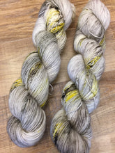 Load image into Gallery viewer, Superwash Merino Single Ply Fingering Yarn, 100g/3.5oz, Ida