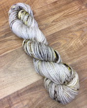 Load image into Gallery viewer, Superwash Chunky Merino, 100g/3.5oz, Ida