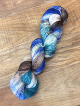 Load image into Gallery viewer, Superwash Merino Single Ply Fingering Yarn, 100g/3.5oz, Victorian Creeper