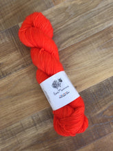 Load image into Gallery viewer, Superwash Merino Single Ply Fingering Yarn, 100g/3.5oz, Semi Solid, Magma