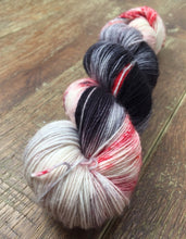 Load image into Gallery viewer, Superwash Merino Single Ply Fingering Yarn, 100g/3.5oz, Paparazzi