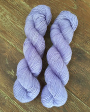 Load image into Gallery viewer, Superwash Bluefaced Leicester Nylon Ultimate Sock Yarn, 100g/3.5oz, Lady Susan, Lilac, Semi Solid