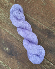 Load image into Gallery viewer, Superwash Bluefaced Leicester Nylon Ultimate Sock Yarn, 100g/3.5oz, Lady Susan, Lilac, Semi Solid