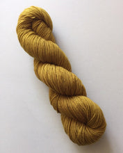 Load image into Gallery viewer, Superwash Bluefaced Leicester Nylon Ultimate Sock Yarn, 100g/3.5oz, Gold Rush