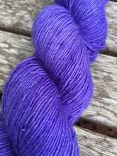 Load image into Gallery viewer, Superwash Merino Single Ply Fingering Yarn, 100g/3.5oz, Serendipity, Hyacinth Purple, Semi Solid