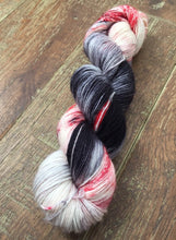 Load image into Gallery viewer, Superwash Merino Single Ply Fingering Yarn, 100g/3.5oz, Paparazzi