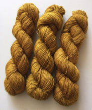 Load image into Gallery viewer, Superwash Merino Single Ply Fingering Yarn, 100g/3.5oz, Gold Rush