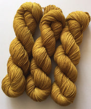 Load image into Gallery viewer, Superwash Bluefaced Leicester Nylon Ultimate Sock Yarn, 100g/3.5oz, Gold Rush