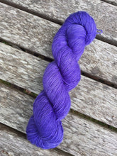 Load image into Gallery viewer, Superwash Merino Single Ply Fingering Yarn, 100g/3.5oz, Serendipity, Hyacinth Purple, Semi Solid