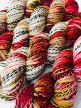 Load image into Gallery viewer, Superwash Zebra 4 Ply Fingering Yarn, 100g/3.5oz, Piano Wire