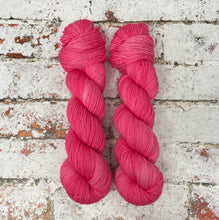 Load image into Gallery viewer, Superwash BFL Nylon Ultimate Sock Yarn, 100g/3.5oz, Hot Mess