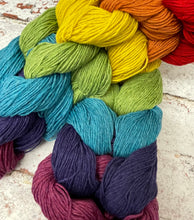 Load image into Gallery viewer, Kinross 4 Ply Rainbow Mini Skein Hanks, 7x20g