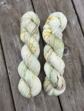 Load image into Gallery viewer, Dye to order - Zebra 4 Ply