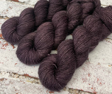 Load image into Gallery viewer, Superwash Merino Single Ply Fingering Yarn, 100g/3.5oz, Scrumdiddlyumptious