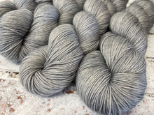 Load image into Gallery viewer, Superwash BFL Nylon Ultimate Sock Yarn, 100g/3.5oz, Fade to Grey