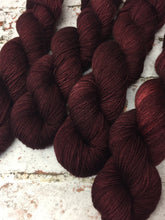Load image into Gallery viewer, Yak 4 Ply Fingering Yarn, 100g/3.5oz, Judas