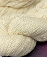Load image into Gallery viewer, Genuine Irish Galway Wool, Natural/Undyed