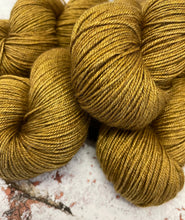 Load image into Gallery viewer, Yak 4 Ply Fingering Yarn, 100g/3.5oz, Gold Rush