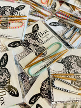 Load image into Gallery viewer, Flox Stitch Markers, 2 Pk