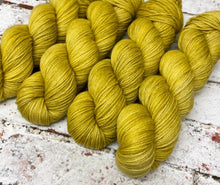 Load image into Gallery viewer, Dye to order - Merino Sparkle Singles

