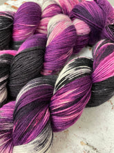 Load image into Gallery viewer, Superwash BFL Nylon Ultimate Sock Yarn, 100g/3.5oz, Storm in a Teacup