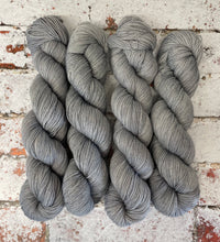 Load image into Gallery viewer, Superwash BFL Nylon Ultimate Sock Yarn, 100g/3.5oz, Fade to Grey