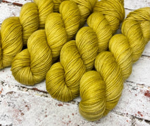 Load image into Gallery viewer, Dye to order - Merino Singles