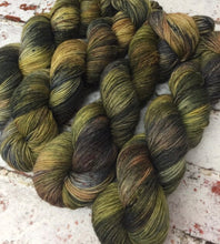 Load image into Gallery viewer, Dye to order - Merino Singles