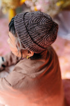 Load image into Gallery viewer, Pom Pom Quarterly, Issue 42: Autumn 2022