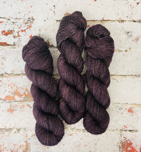 Load image into Gallery viewer, Superwash Merino Single Ply Fingering Yarn, 100g/3.5oz, Scrumdiddlyumptious