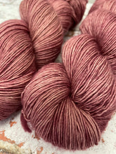 Load image into Gallery viewer, Superwash Merino Single Ply Fingering Yarn, 100g/3.5oz, Rosebud