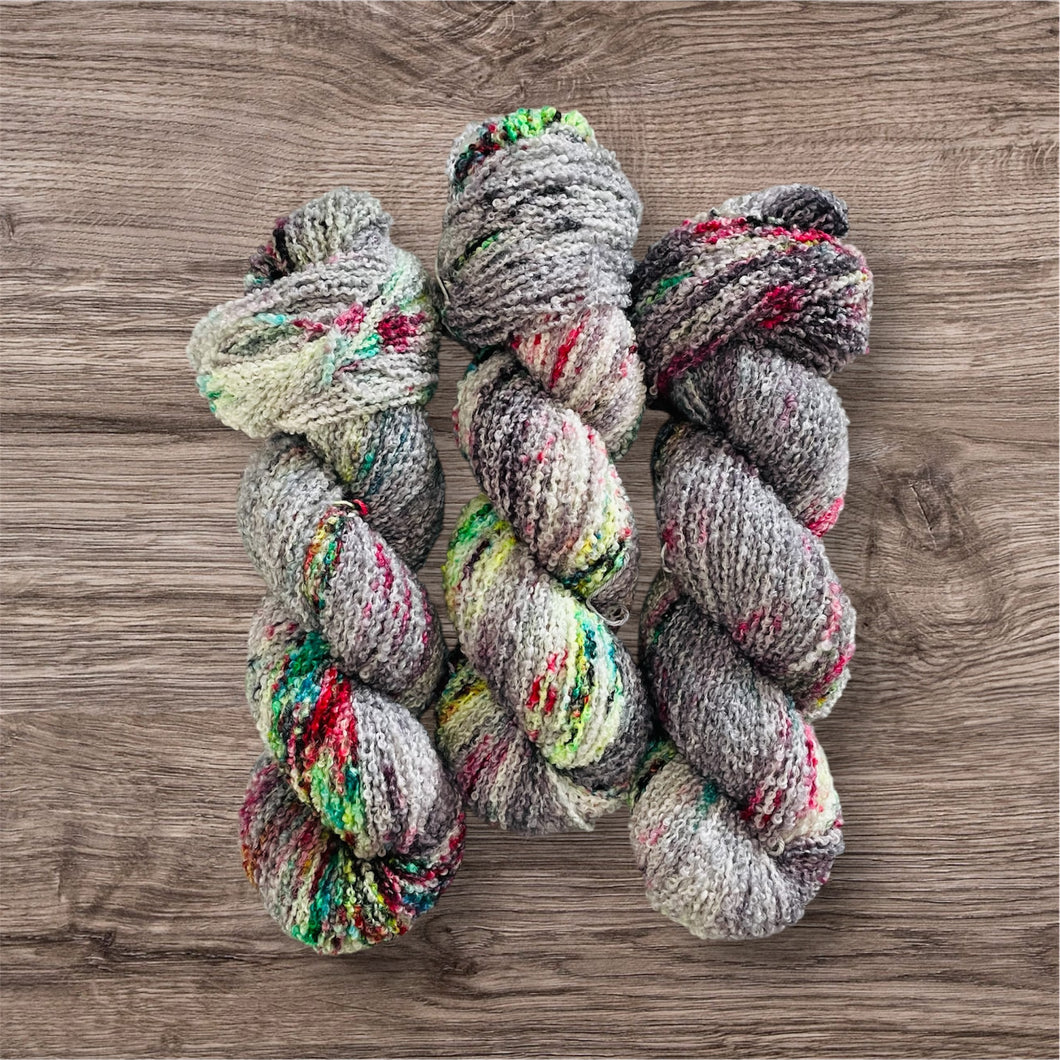 hand dyed superwash merino boucle dk yarn ewemomma