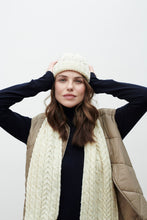 Load image into Gallery viewer, Aran Woollen Mills Aran Cable Scarf
