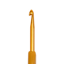 Load image into Gallery viewer, Clover Soft Touch Crochet Hook

