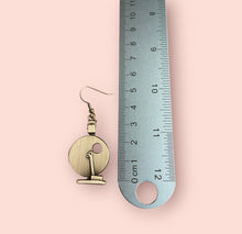 Load image into Gallery viewer, Louet Earrings S10
