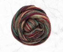 Load image into Gallery viewer, Christmas Garland roving wool top fibre spinning
